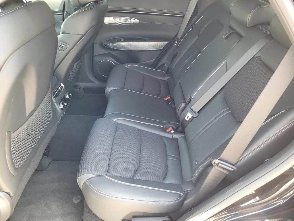 Used 2025 Genesis GV70 2.5T w/ Sport Prestige Package image 14