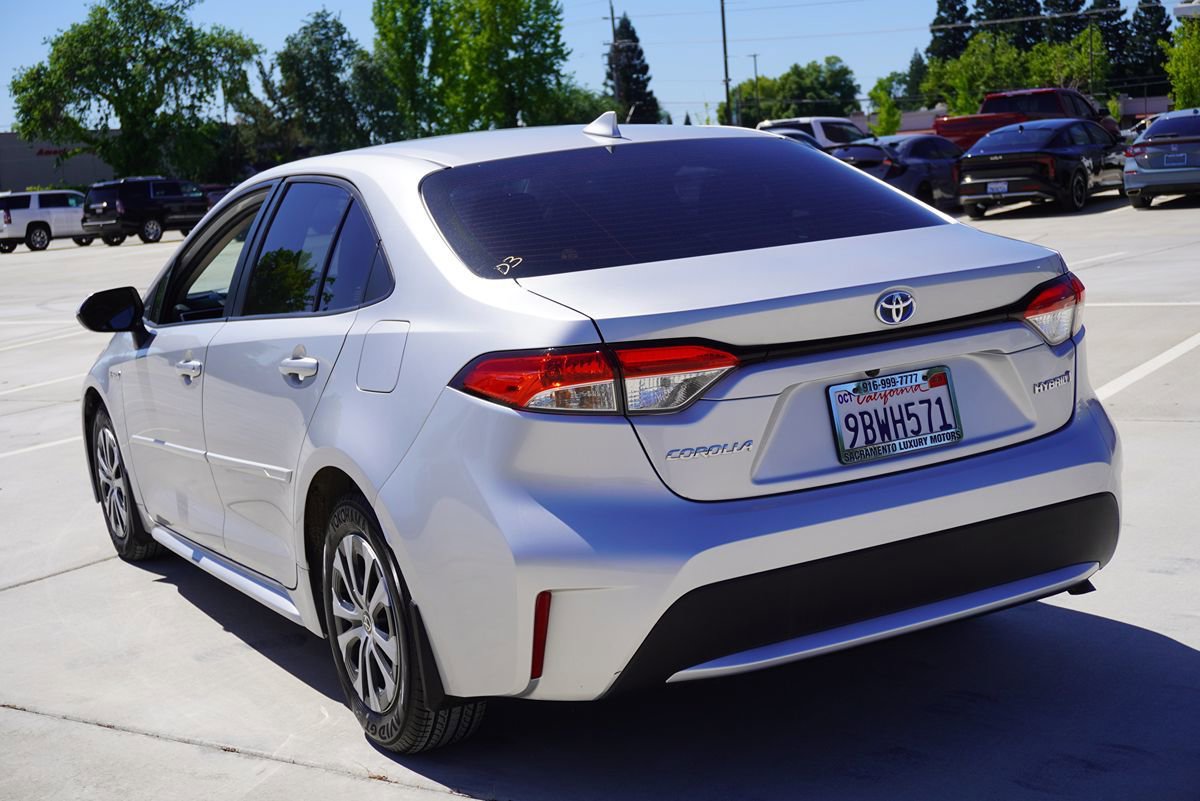 Used 2020 Toyota Corolla LE w/ Carpet Mat Package (TMS) FWD image 12