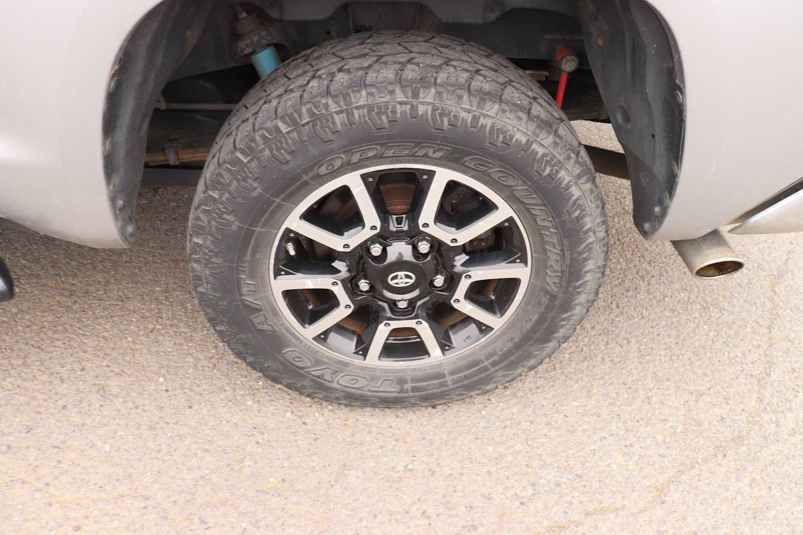 Certified 2016 Toyota Tundra SR5 w/ TRD Off Road Package AWD/4WD image 9