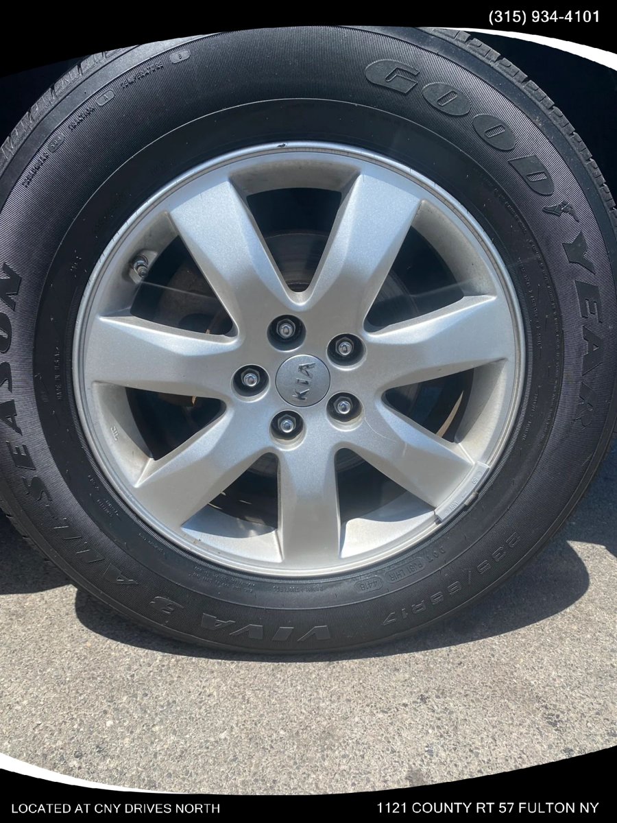 Used 2013 Kia Sorento LX AWD/4WD image 7
