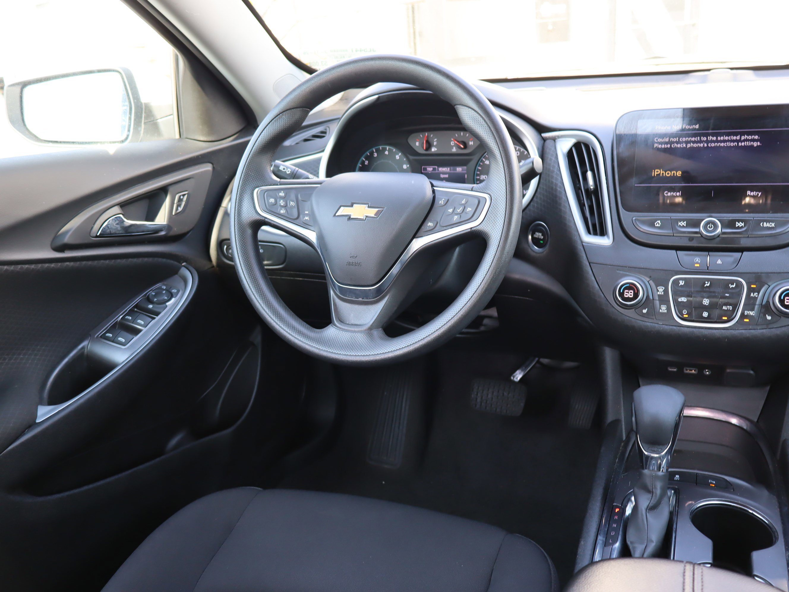 Used 2024 Chevrolet Malibu LT FWD image 12