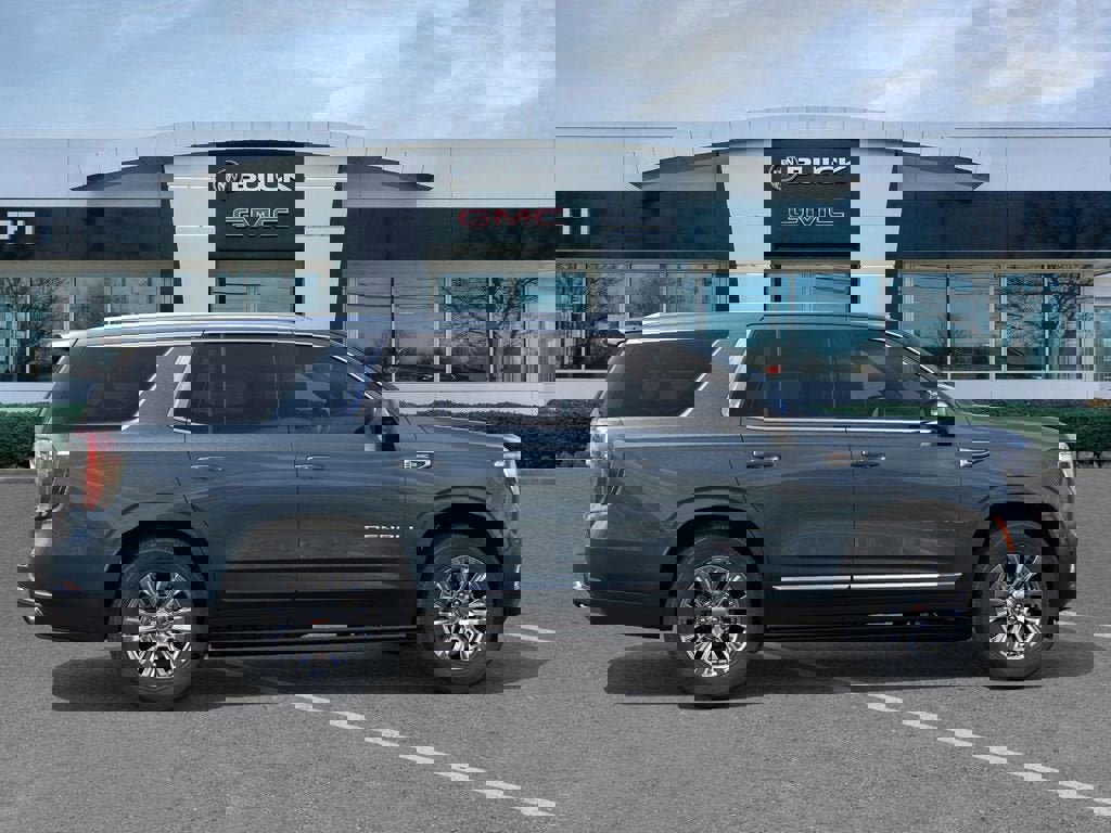 New 2026 GMC Yukon Denali w/ Sun & Power Step Package image 6