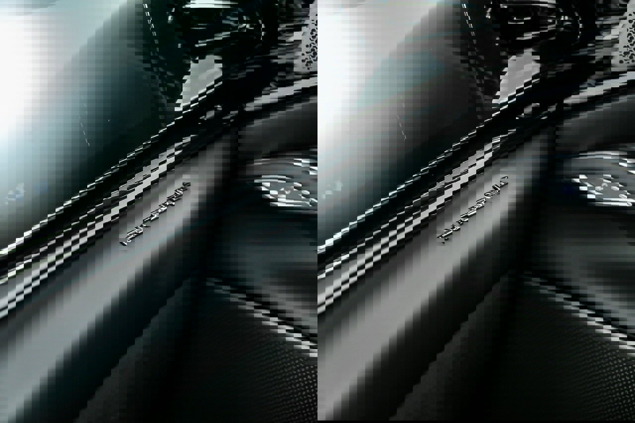 Used 2025 Ferrari Purosangue image 43