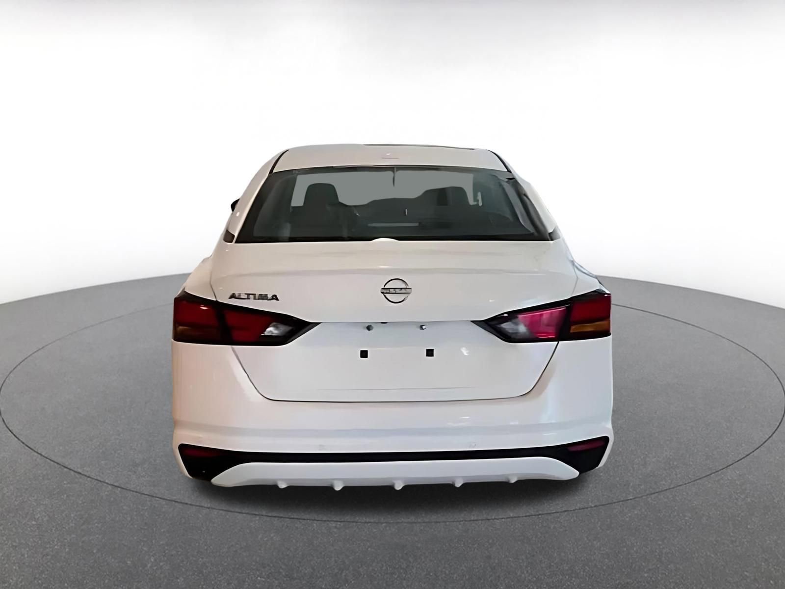 Used 2025 Nissan Altima 2.5 SV image 12