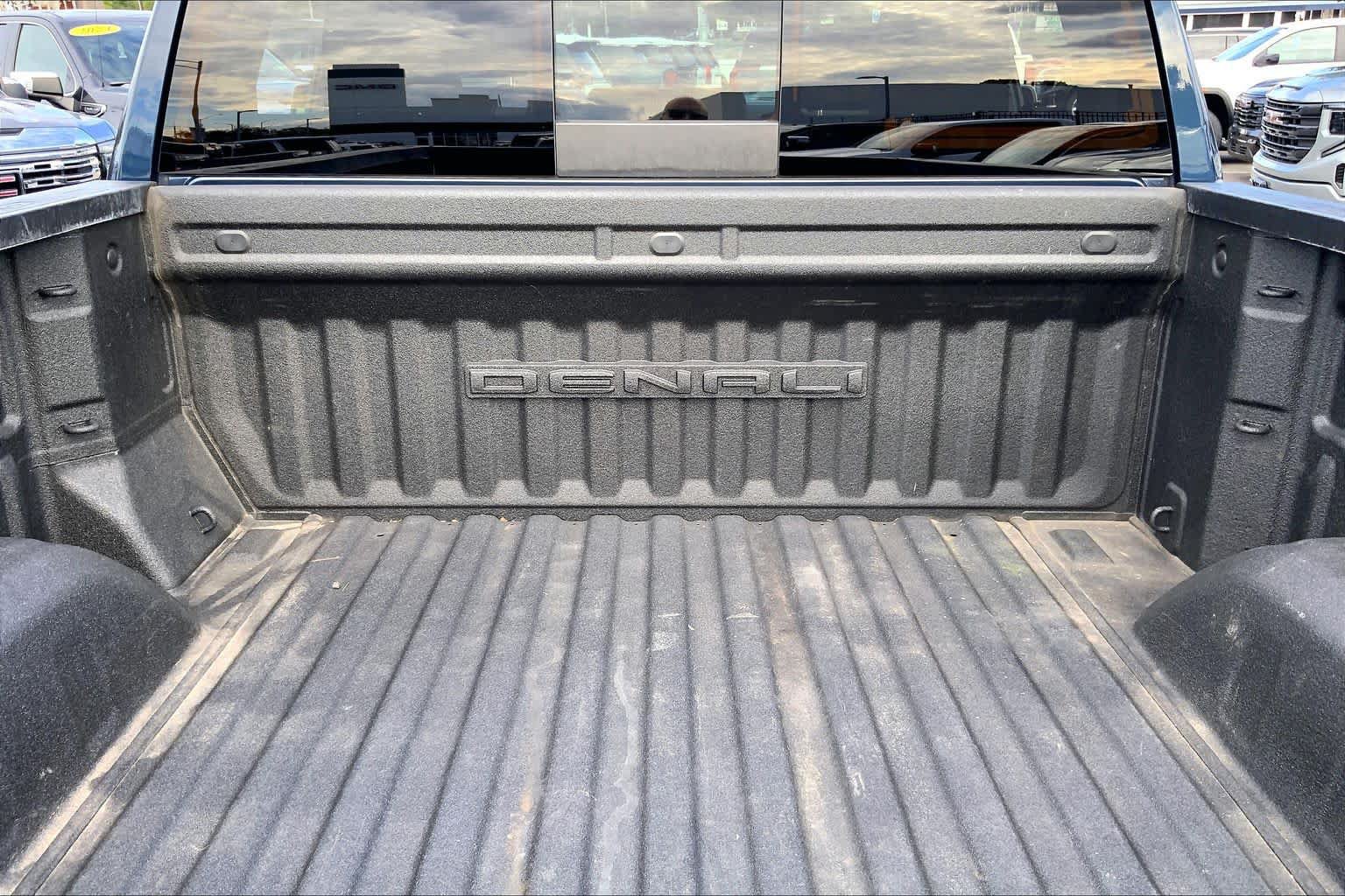 Used 2020 GMC Sierra 1500 Denali w/ Denali Ultimate Package AWD/4WD image 33