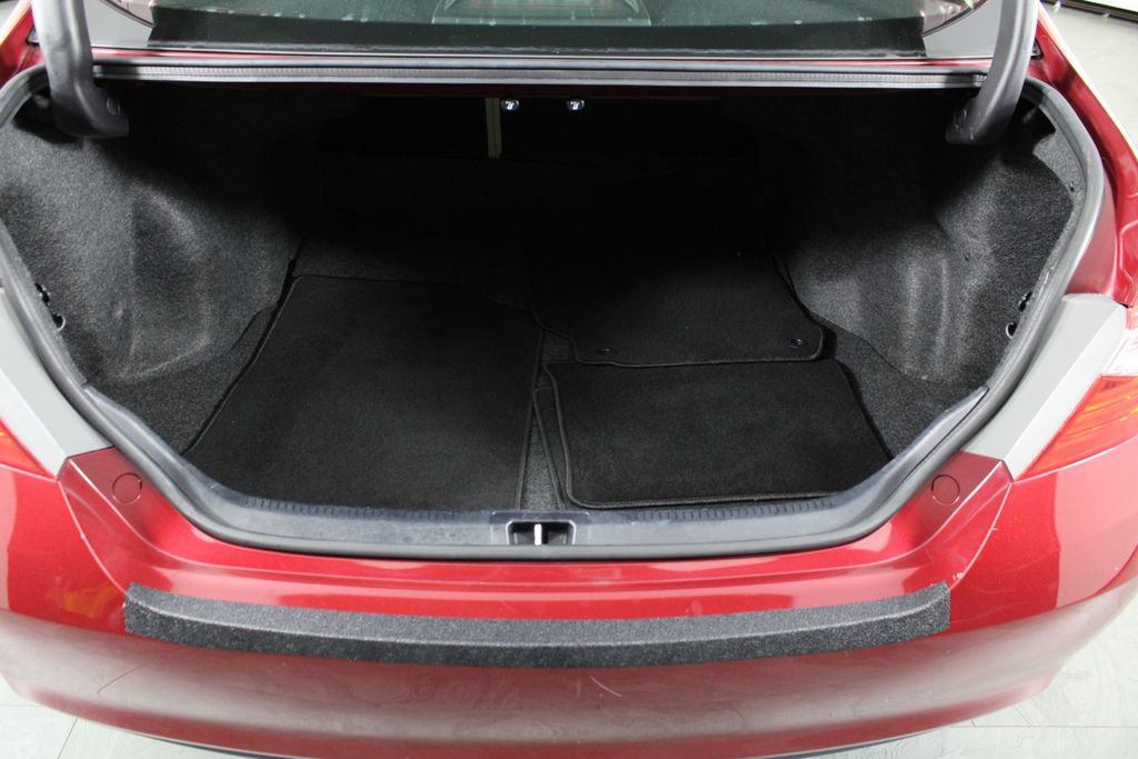Used 2017 Toyota Camry XLE w/ Moonroof Package image 16