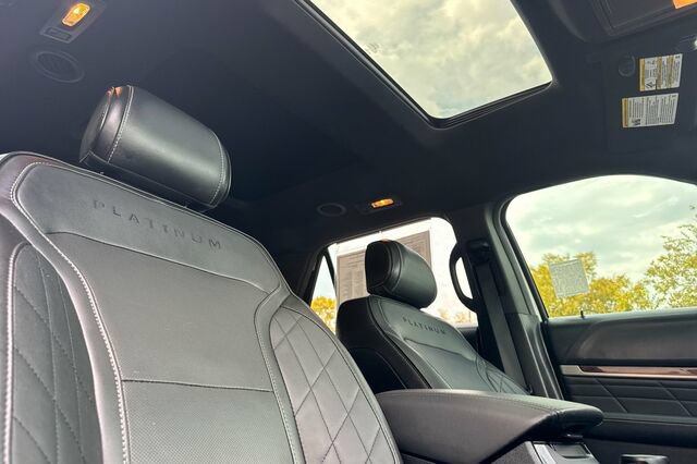 Used 2016 Ford Explorer Platinum AWD/4WD image 18