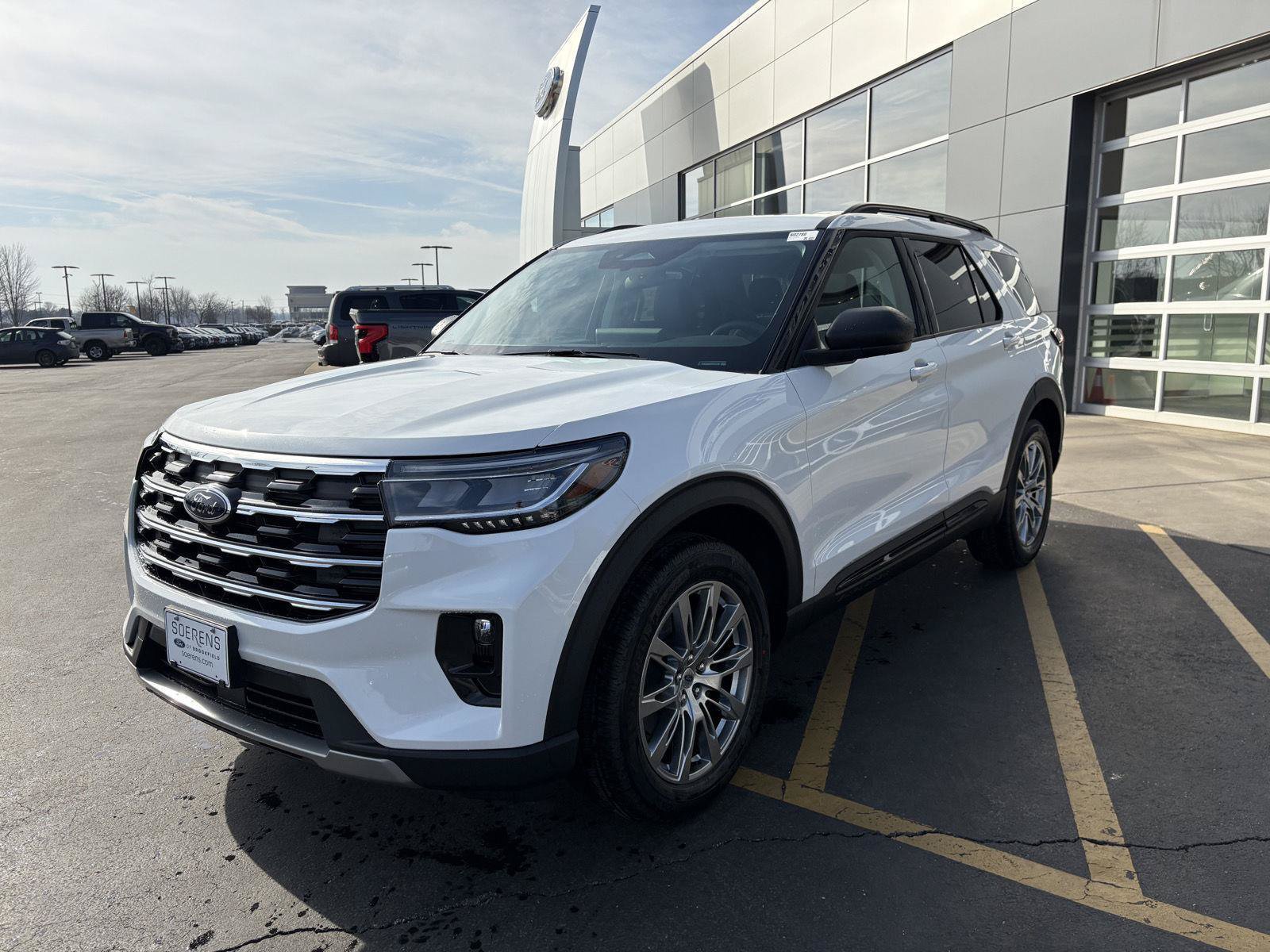 New 2026 Ford Explorer Active w/ Active Comfort Package AWD/4WD image 3