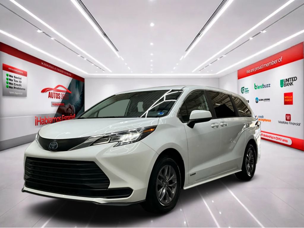 Used 2021 Toyota Sienna LE image 8