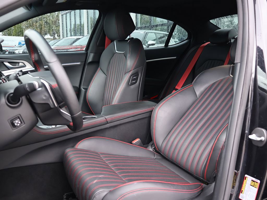 Used 2023 Genesis G70 2.0T w/ Sport Prestige Package RWD image 30