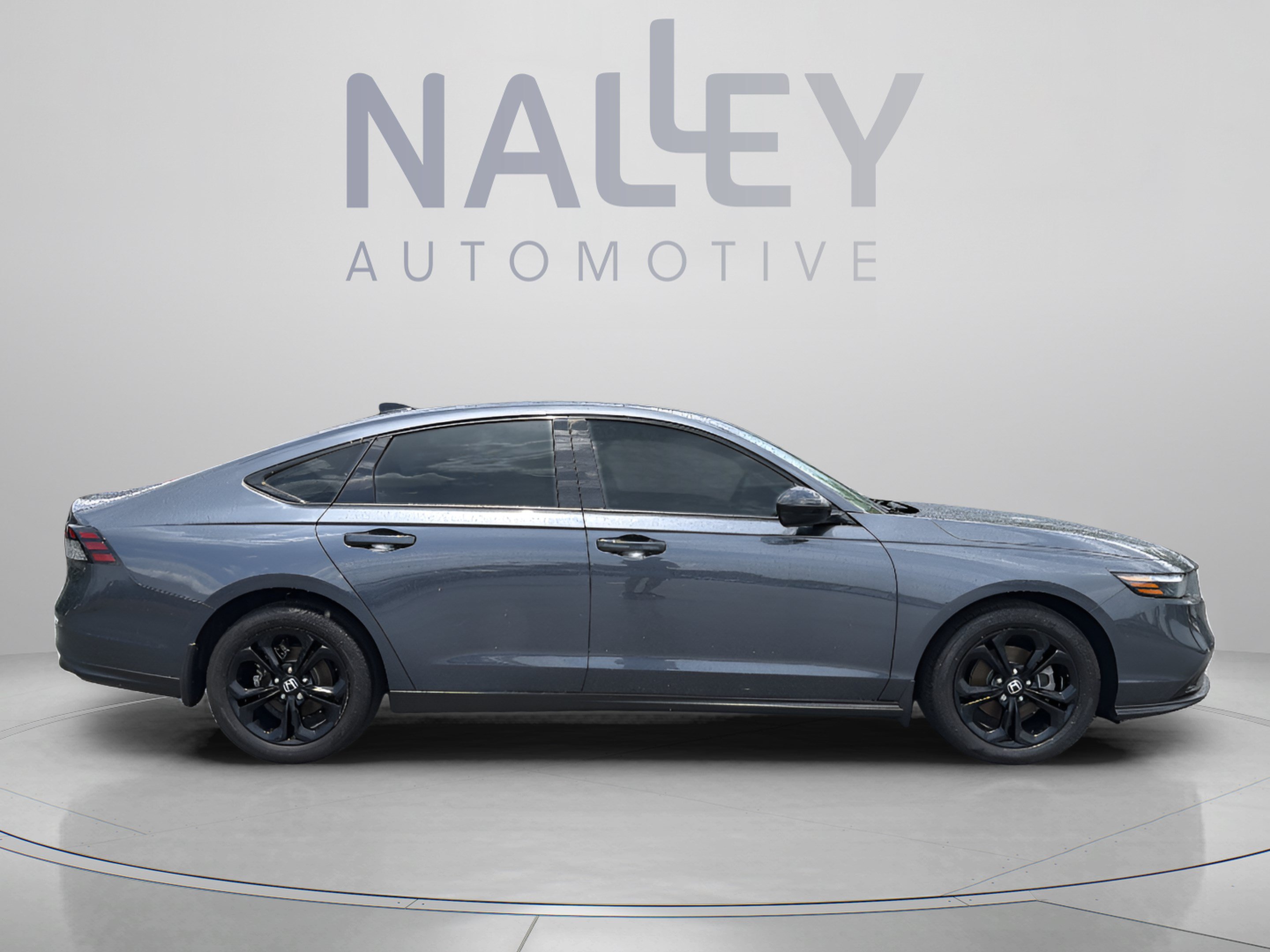 Used 2025 Honda Accord SE image 6