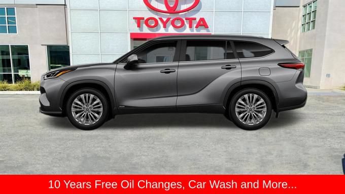 New 2026 Toyota Highlander Platinum AWD/4WD image 12