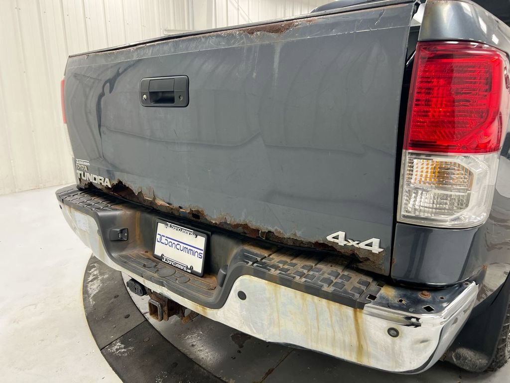 Used 2010 Toyota Tundra Limited AWD/4WD image 32