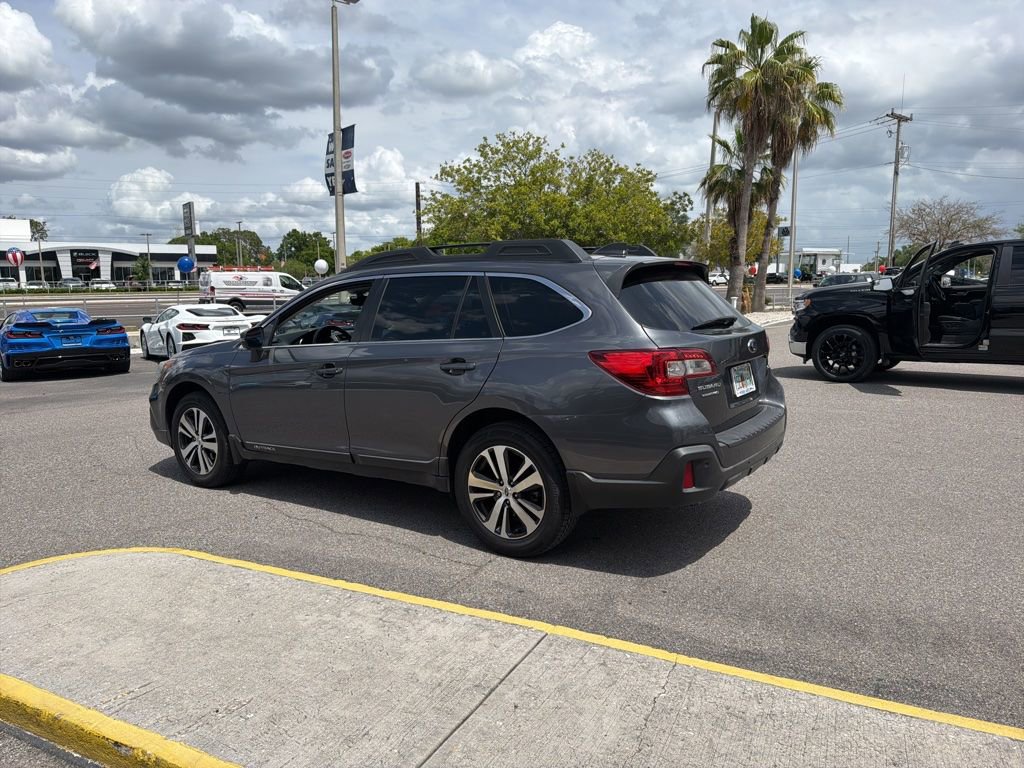 Used 2018 Subaru Outback 2.5i Limited image 9