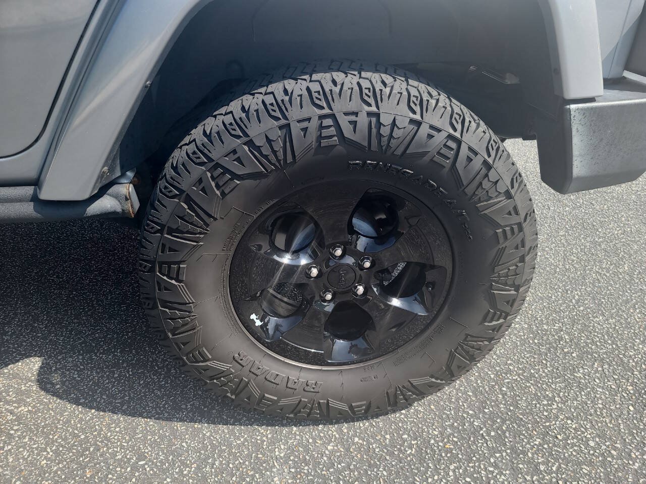 Used 2015 Jeep Wrangler Unlimited Sahara AWD/4WD image 11