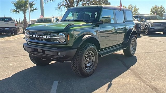 New 2025 Ford Bronco Outer Banks w/ Sasquatch Package image 7