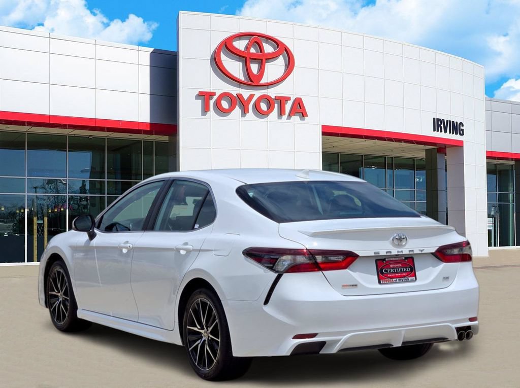 Certified 2024 Toyota Camry SE FWD image 3