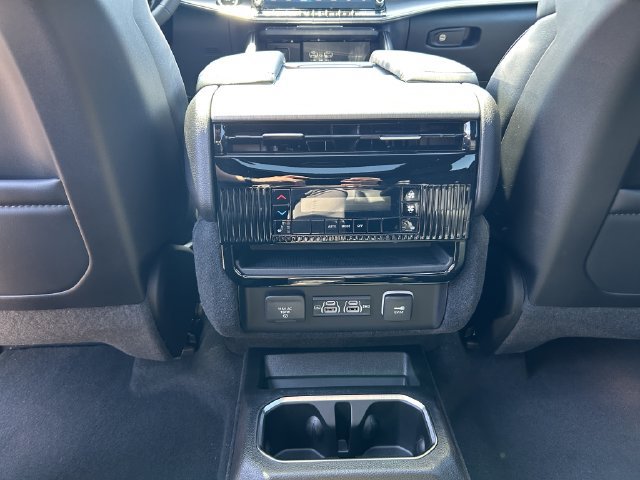 New 2026 Jeep Grand Wagoneer L Limited AWD/4WD image 15