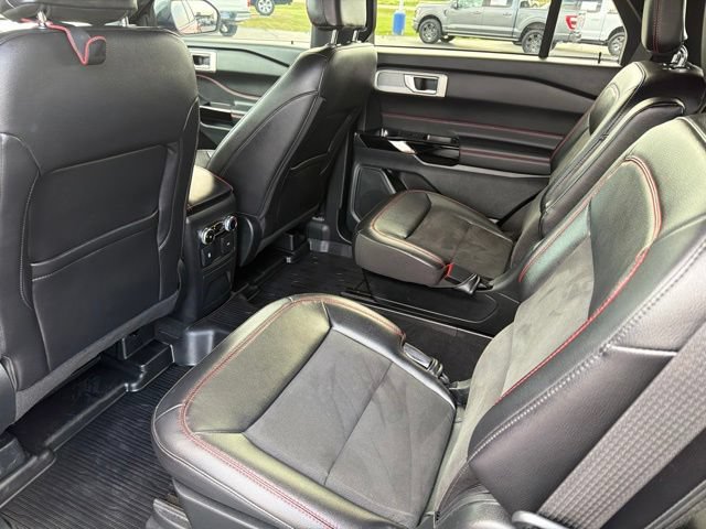 Used 2023 Ford Explorer ST-Line w/ Class IV Trailer Tow Package AWD/4WD image 18