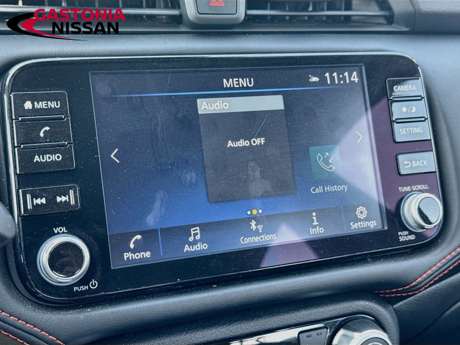 Used 2024 Nissan Versa SR FWD image 18