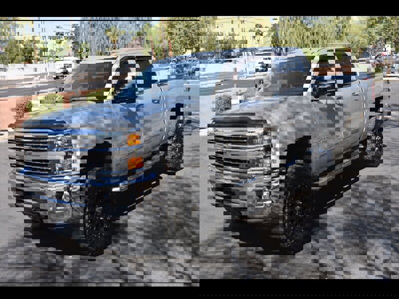 Used 2015 Chevrolet Silverado 2500 LTZ w/ Duramax Plus Package image 3