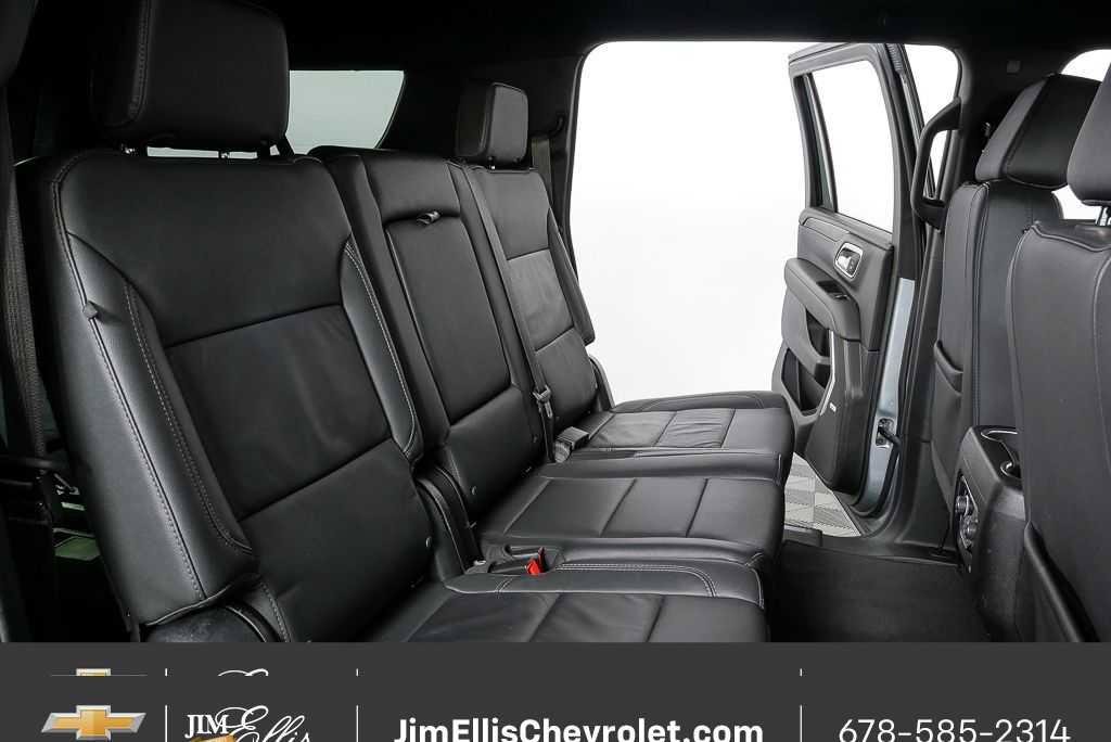 Certified 2024 Chevrolet Suburban LT RWD image 22