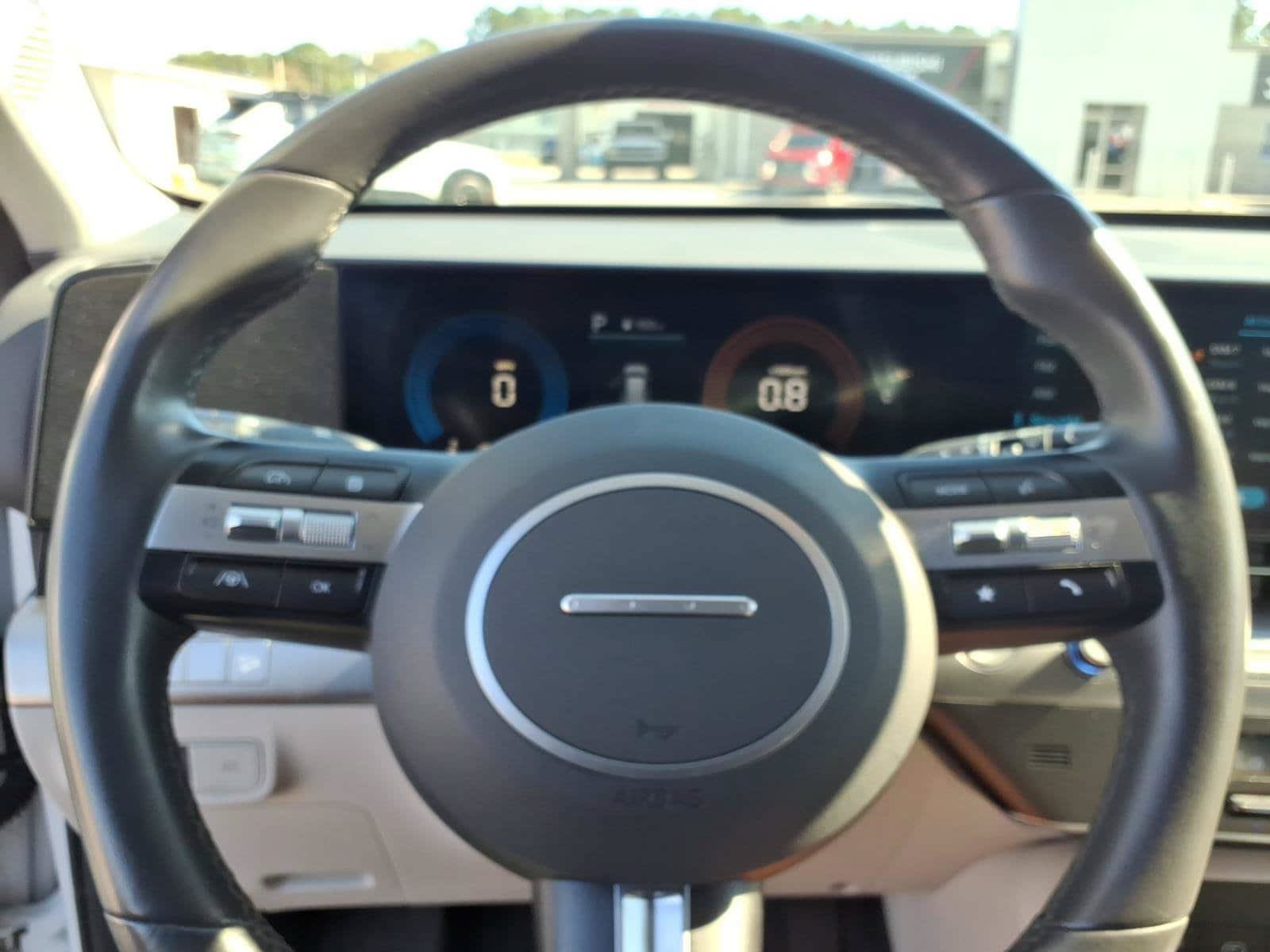 Used 2025 Hyundai Kona SEL FWD image 29