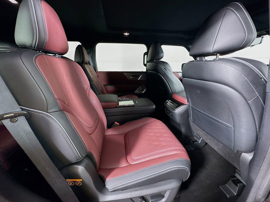 Certified 2026 INFINITI QX80 Autograph w/ Premium Cargo Package image 37