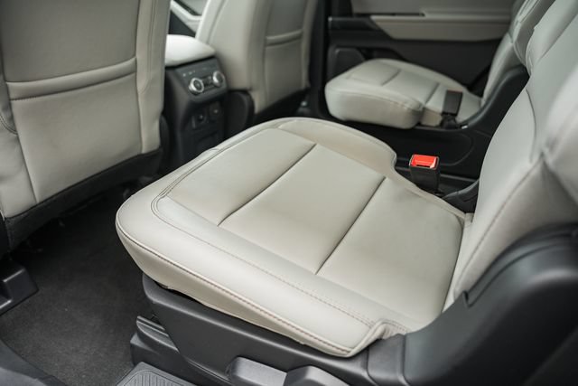 New 2026 Ford Explorer Active w/ Active Comfort Package RWD image 39