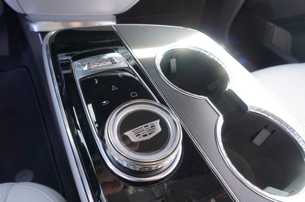 New 2025 Cadillac Lyriq Sport RWD image 18