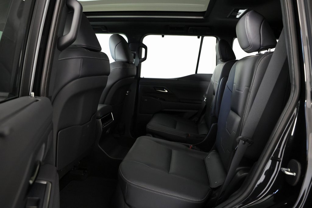 Used 2025 Lexus GX 550 w/ Accessory Package (Z1) image 17