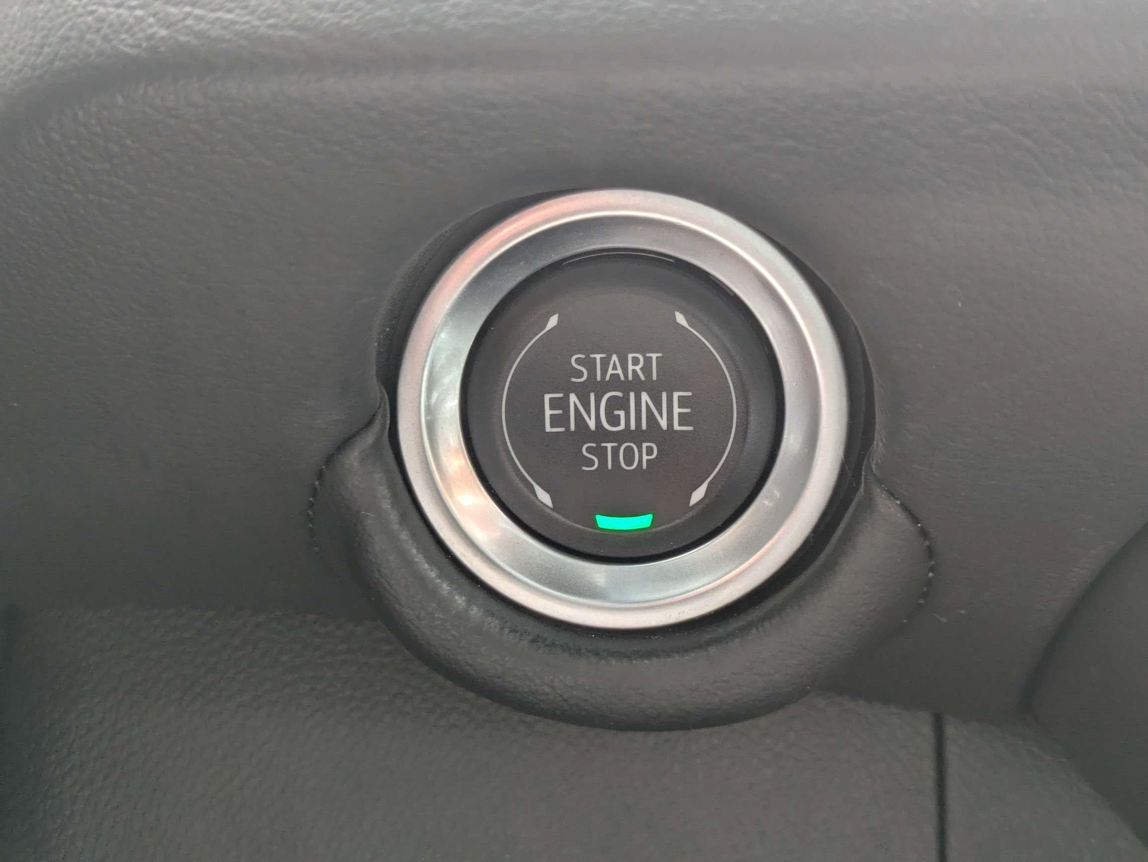 Used 2025 Chevrolet Suburban LT AWD/4WD image 26