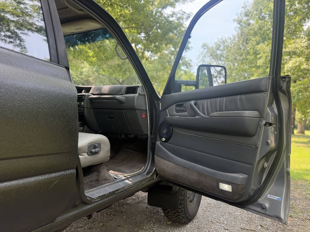 Used 1996 Toyota Land Cruiser AWD/4WD image 30