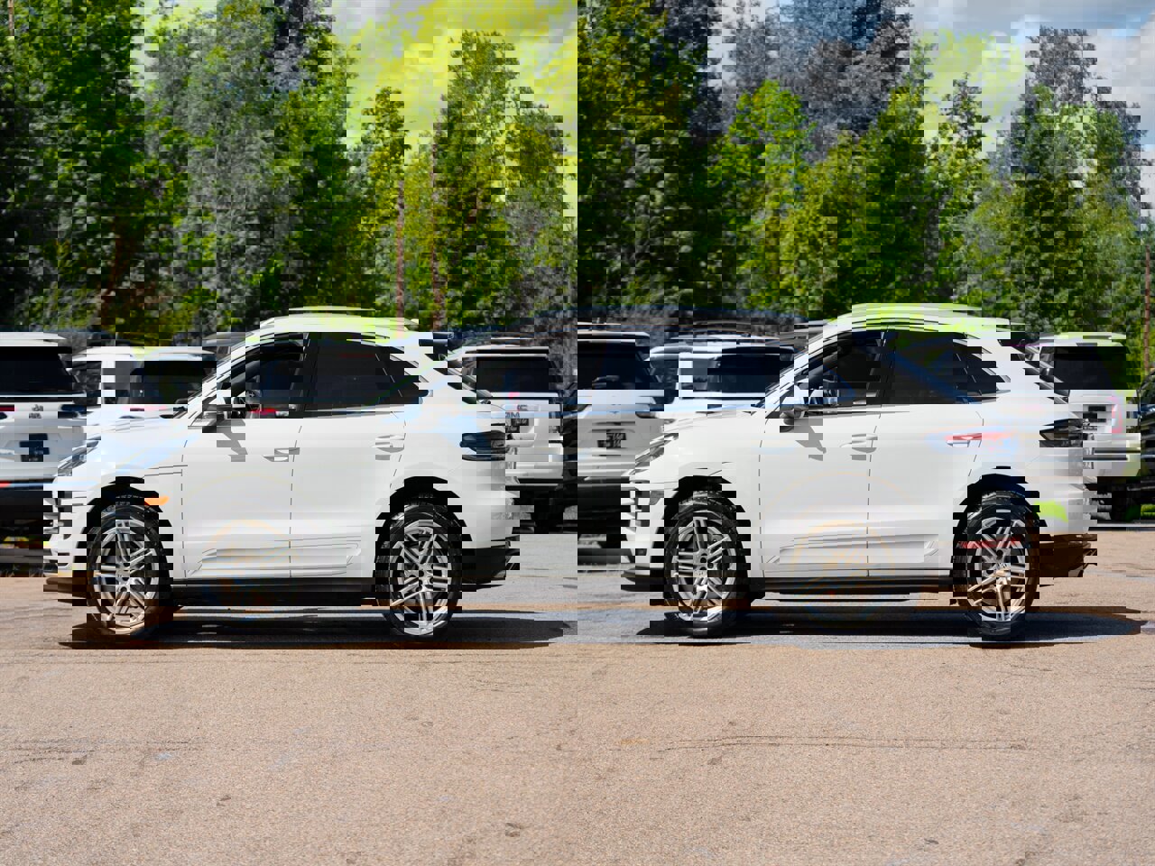 Used 2019 Porsche Macan S image 8