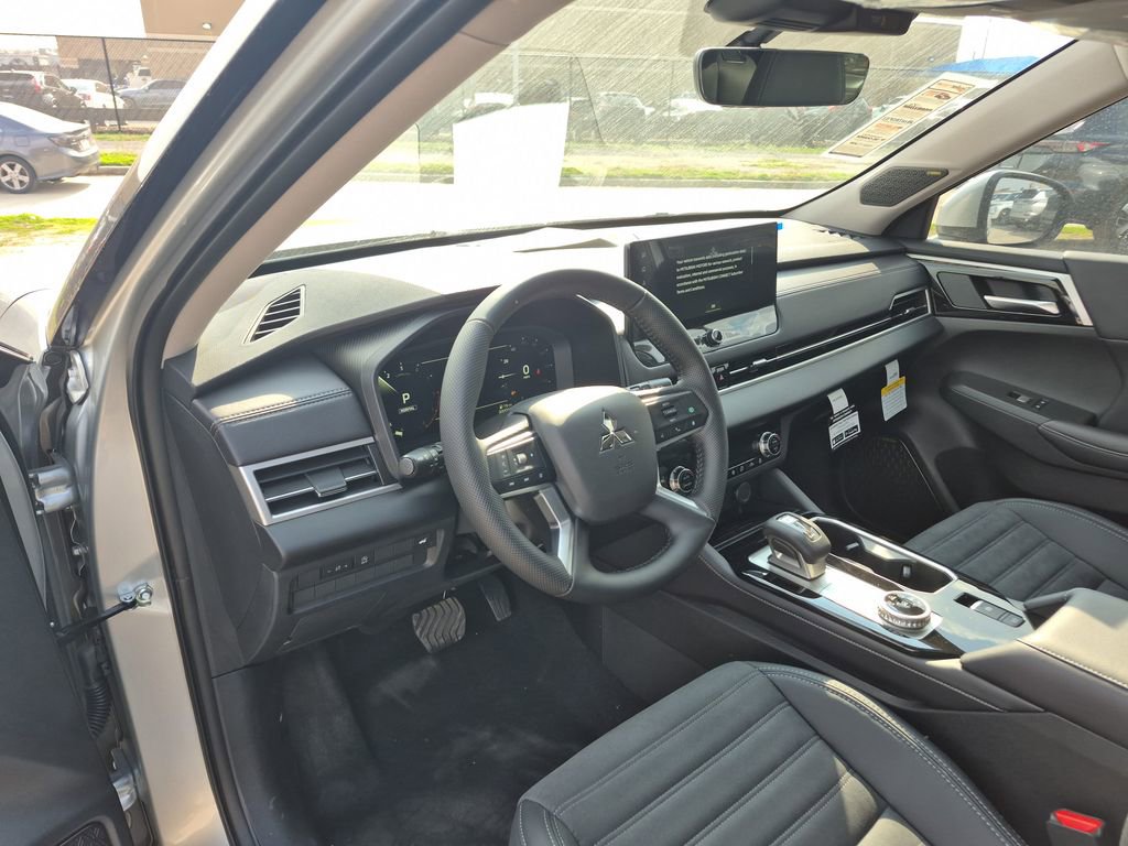 New 2026 Mitsubishi Outlander SE image 26