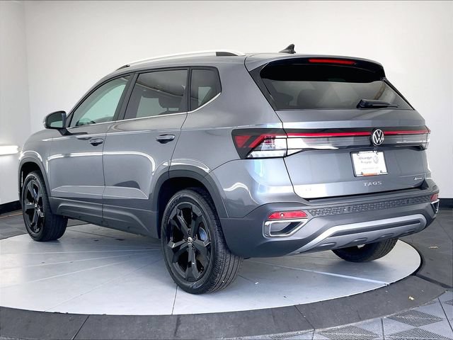 New 2026 Volkswagen Taos SEL AWD/4WD image 2