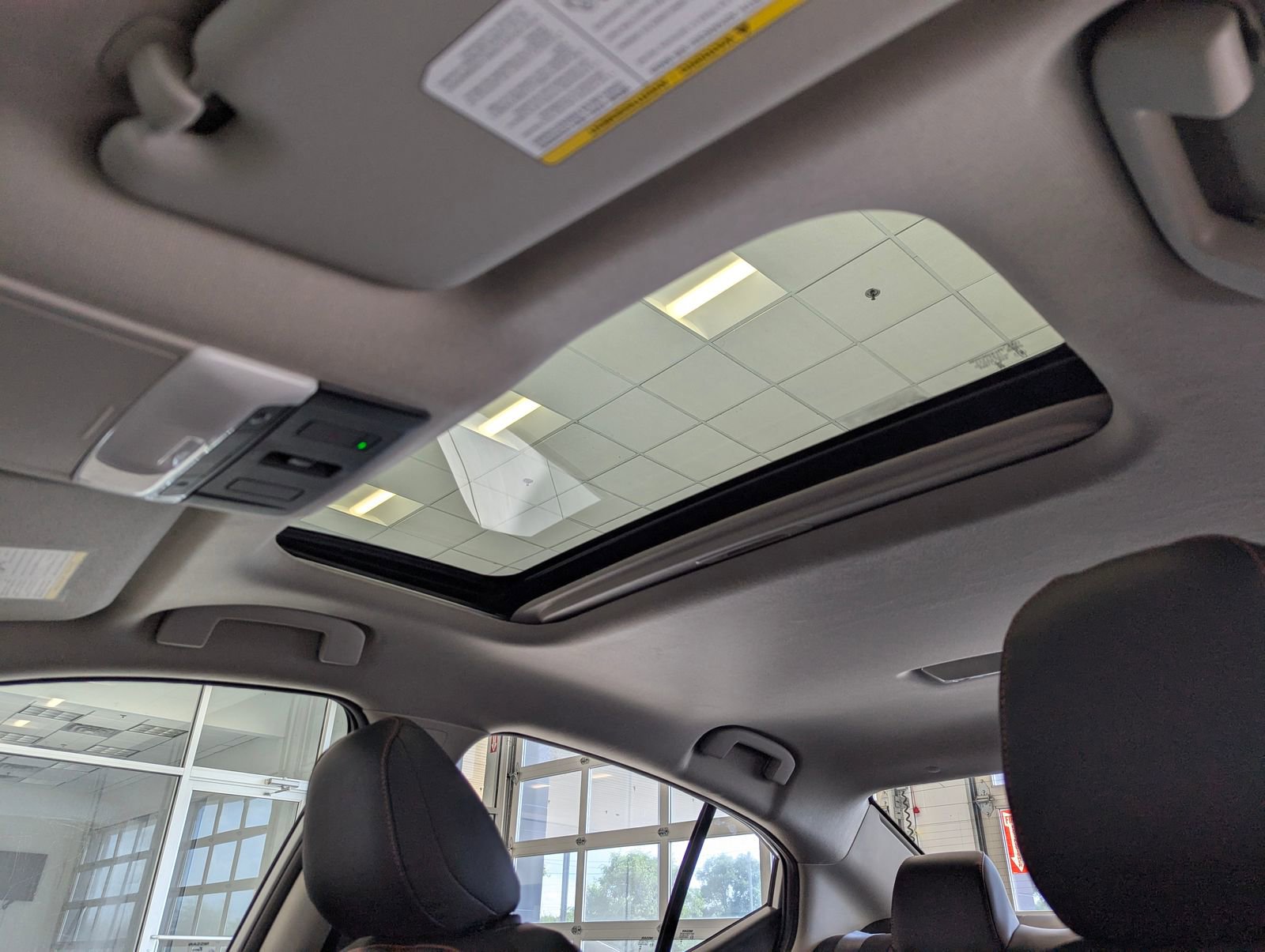 New 2025 Nissan Sentra SR w/ SR Premium Package FWD image 12
