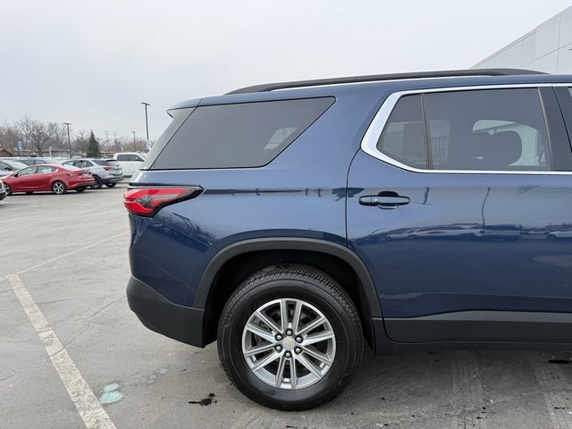 Used 2023 Chevrolet Traverse LT image 4