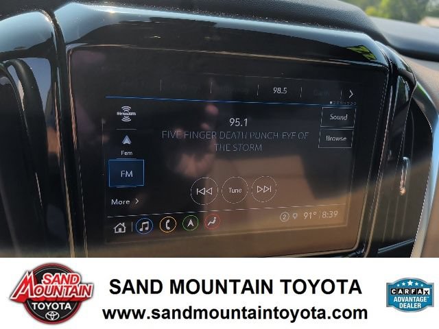 Used 2022 Chevrolet Traverse Premier FWD image 21