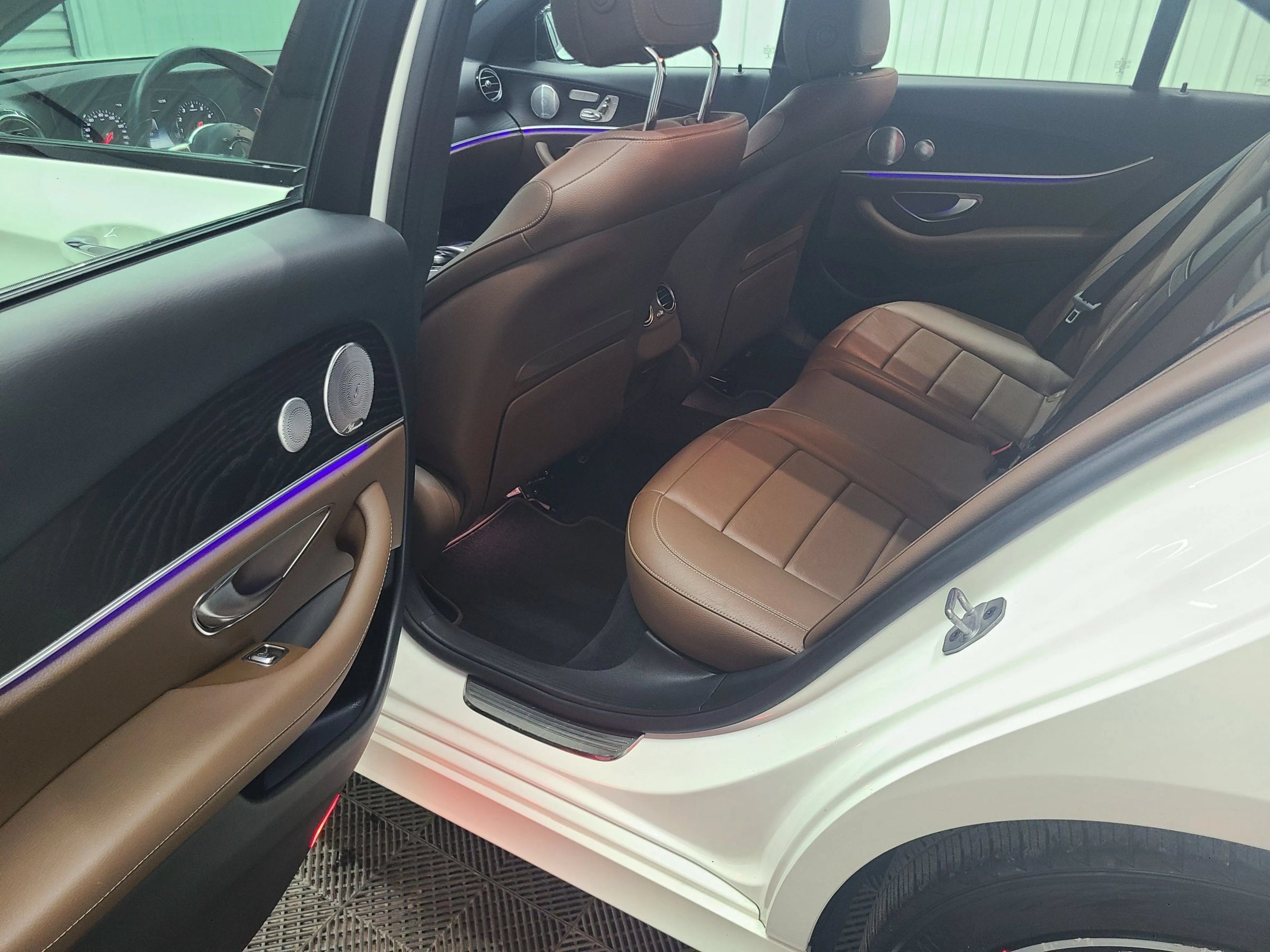 Used 2019 Mercedes-Benz E 300 4MATIC w/ Premium 1 Package image 35