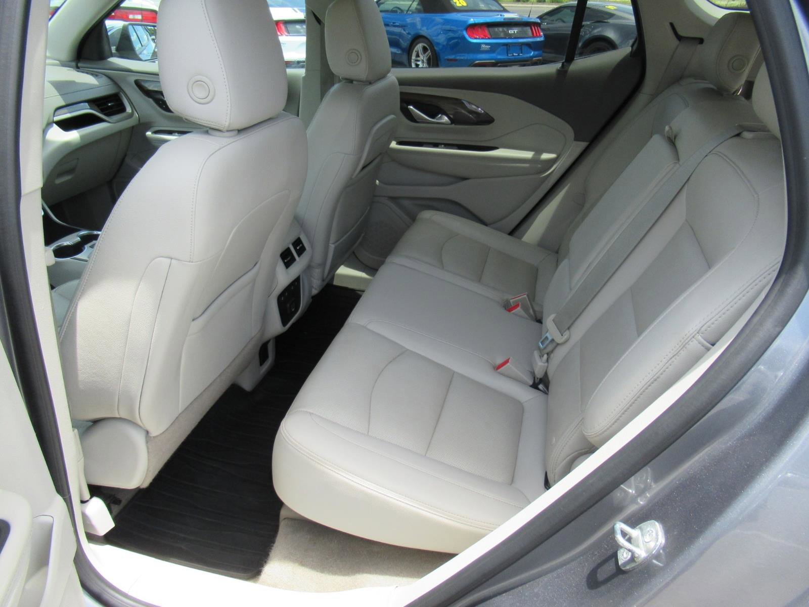Used 2020 GMC Terrain Denali w/ Denali Premium Package FWD image 32