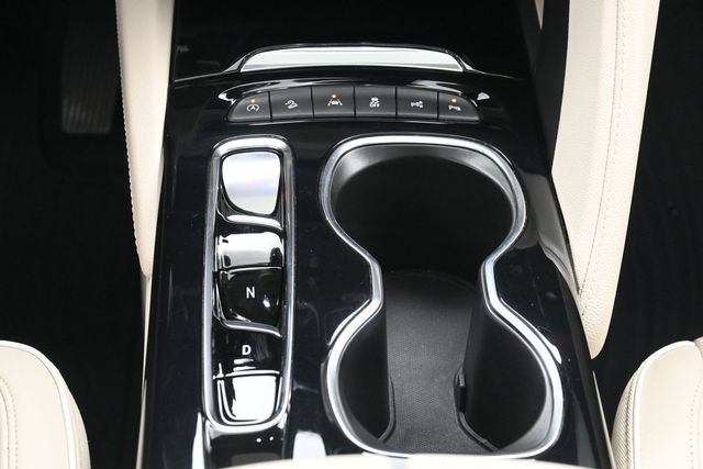 Used 2022 Buick Envision Avenir w/ Technology Package II AWD/4WD image 25