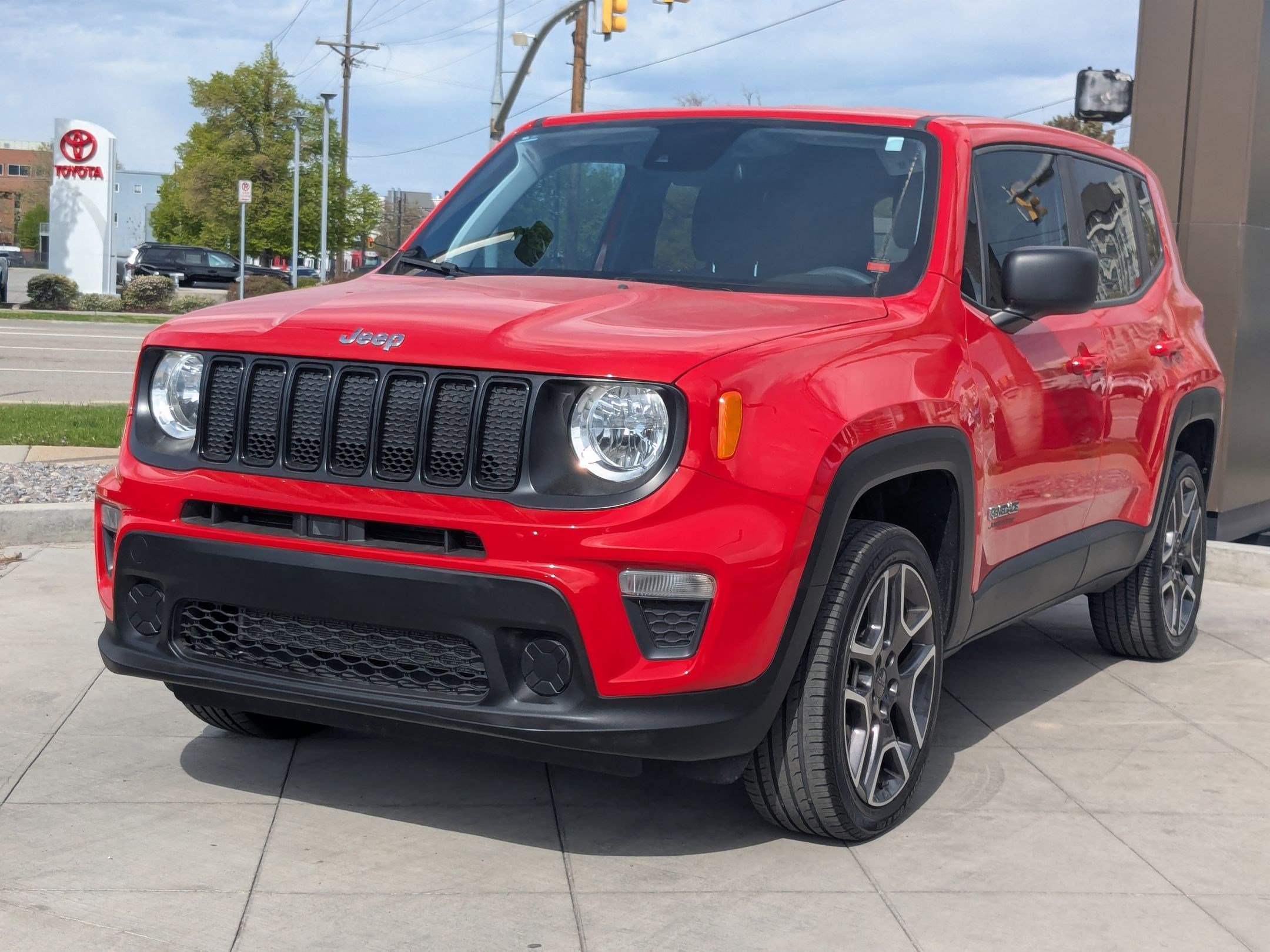 Used 2021 Jeep Renegade Sport image 10