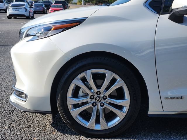 Certified 2021 Toyota Sienna Platinum FWD image 7