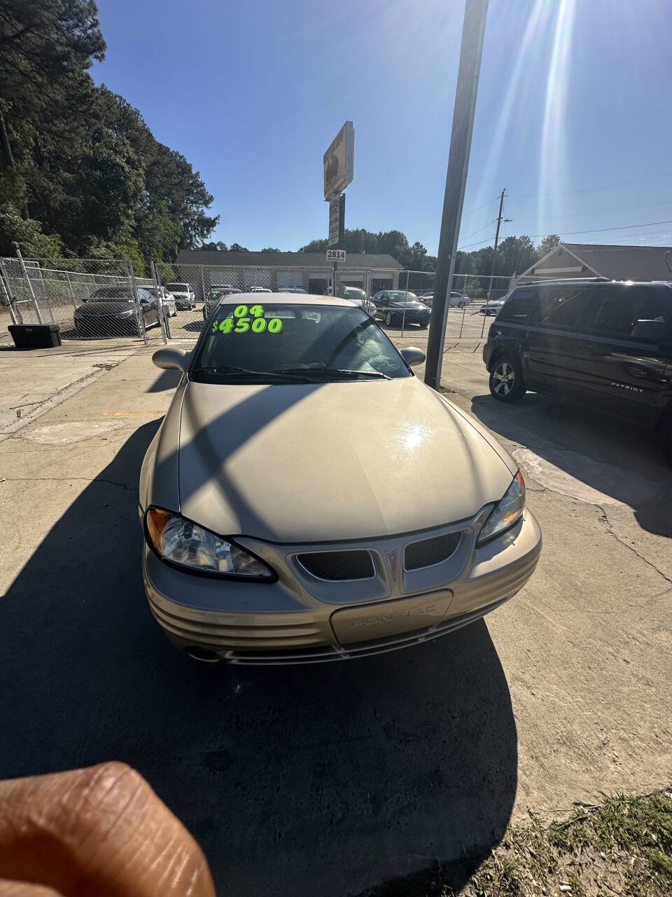 Used 2002 Pontiac Grand Am SE FWD image 3