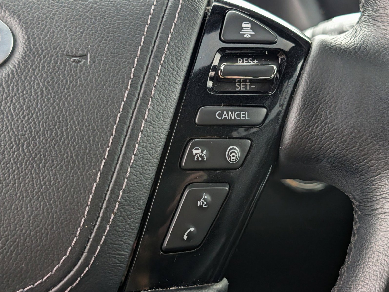 Used 2024 INFINITI QX80 Sensory AWD/4WD image 39