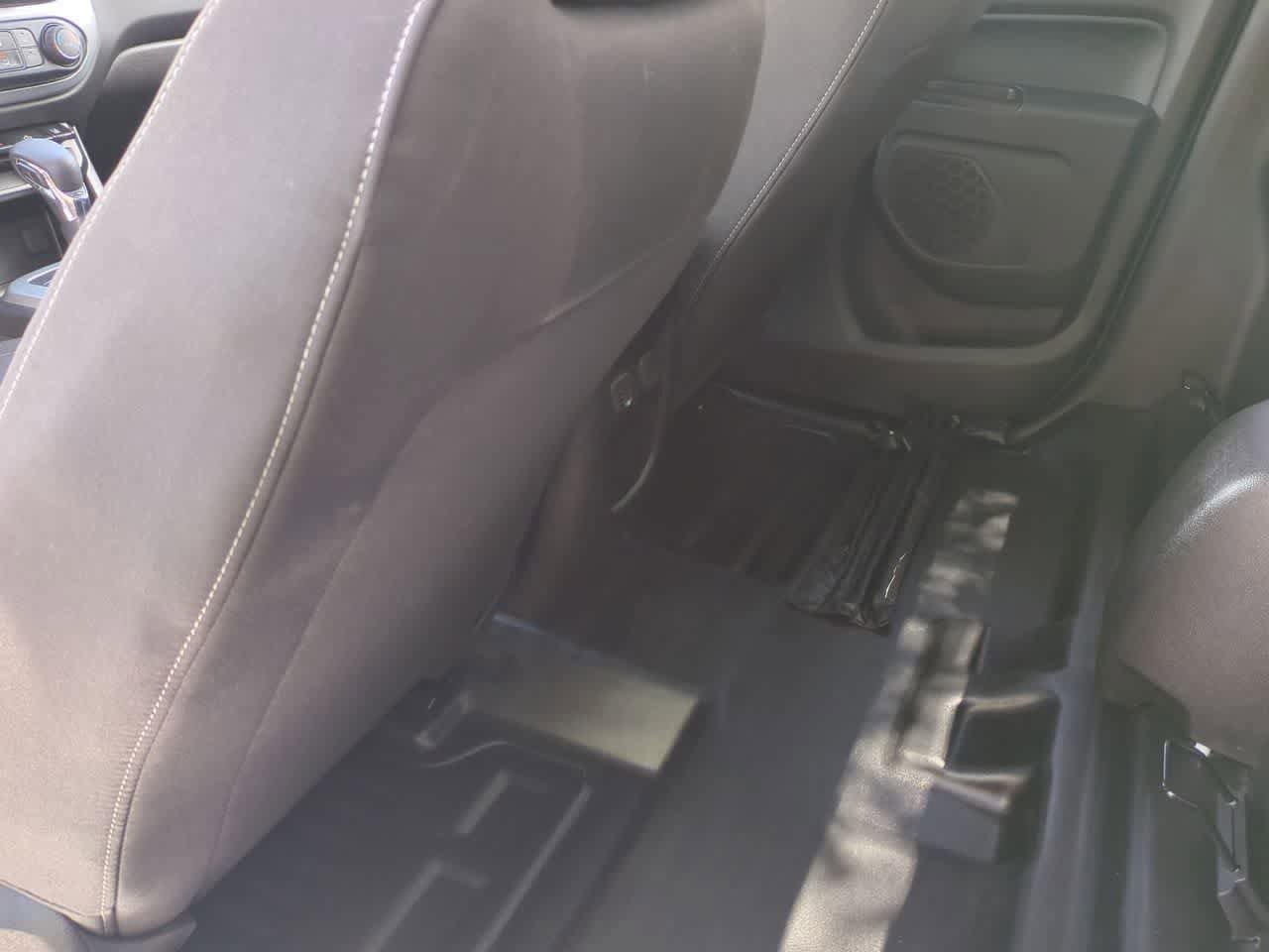 Used 2022 Chevrolet Colorado LT w/ Fleet Safety Package RWD image 19