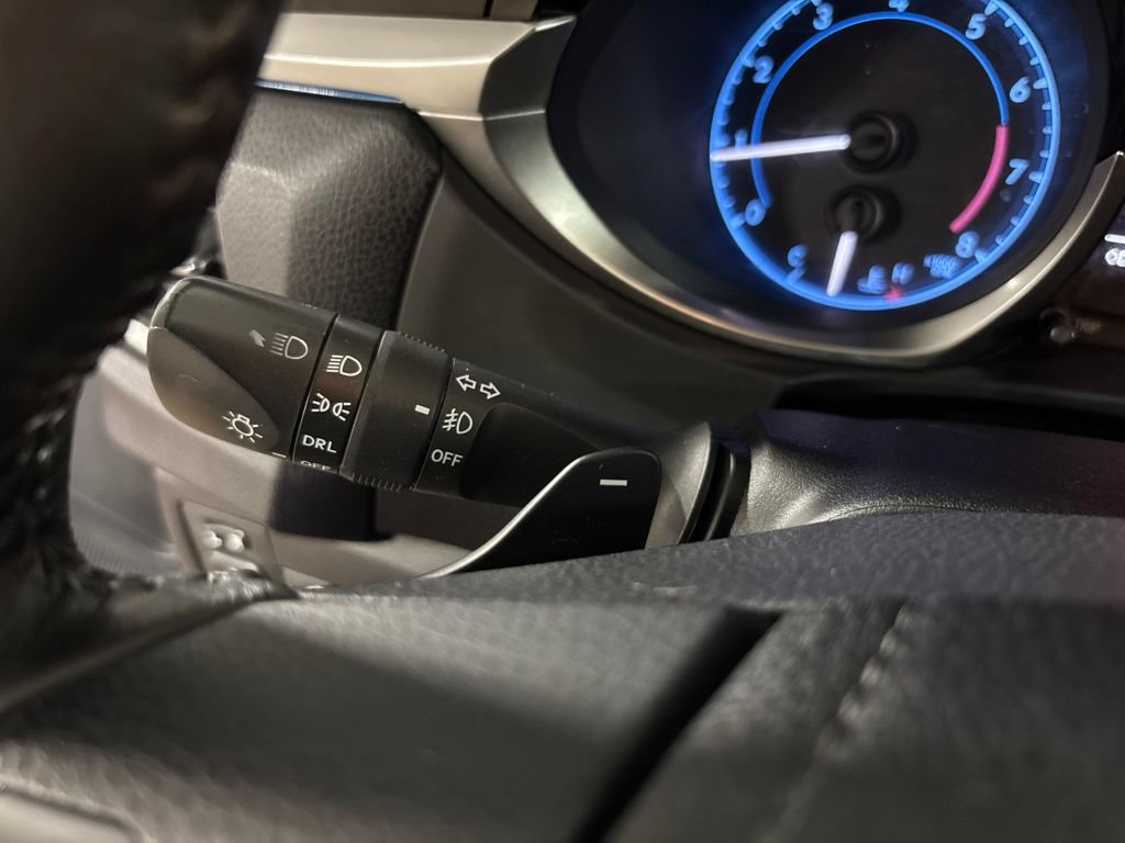 Used 2015 Toyota Corolla S FWD image 19
