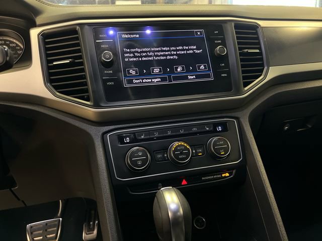 Certified 2021 Volkswagen Atlas Cross Sport SE w/ Panoramic Sunroof Package FWD image 25