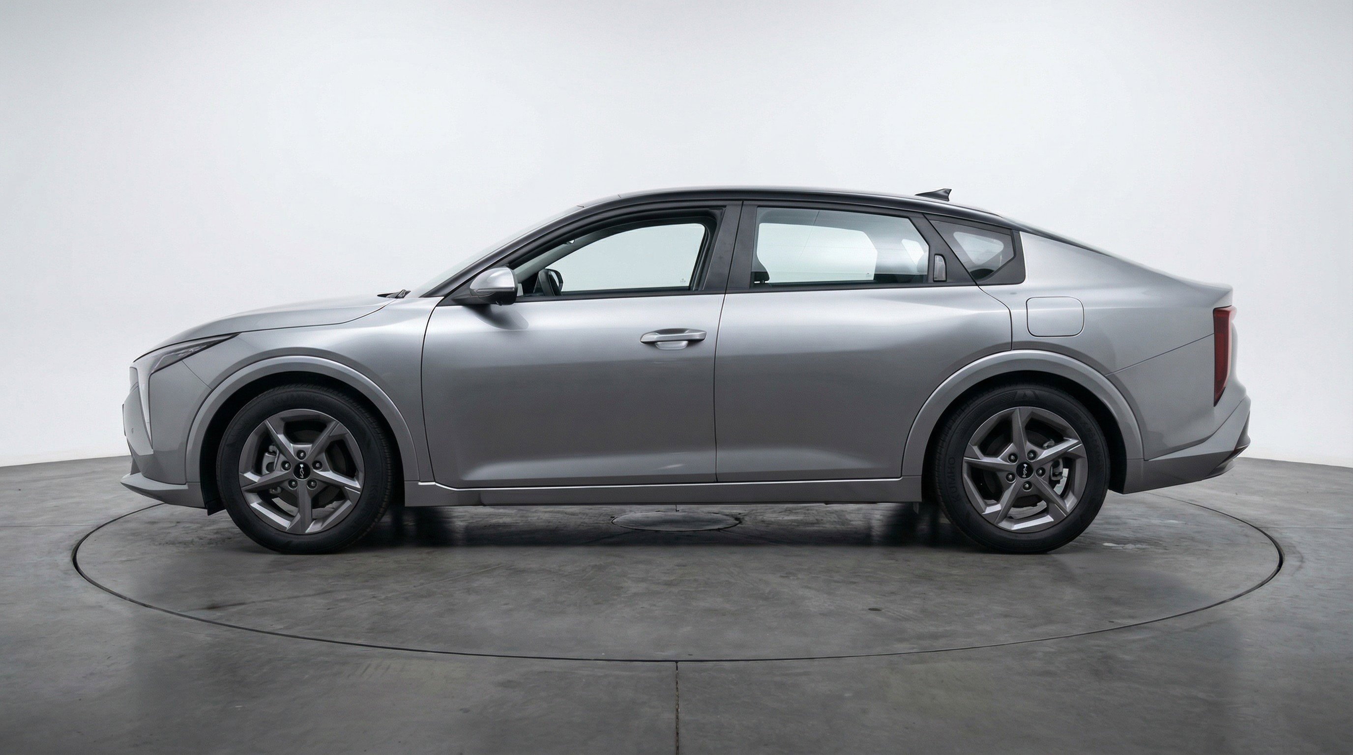 Used 2025 Kia K4 LXS image 5